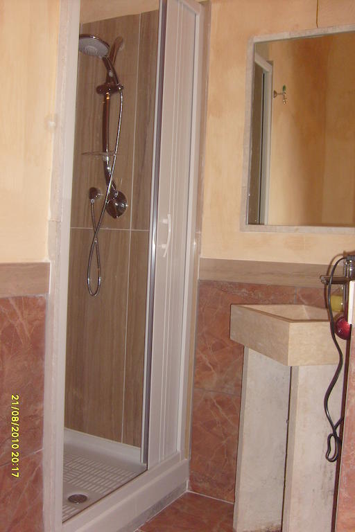 B&B Carolina Plebiscito R. Νάπολη Δωμάτιο φωτογραφία