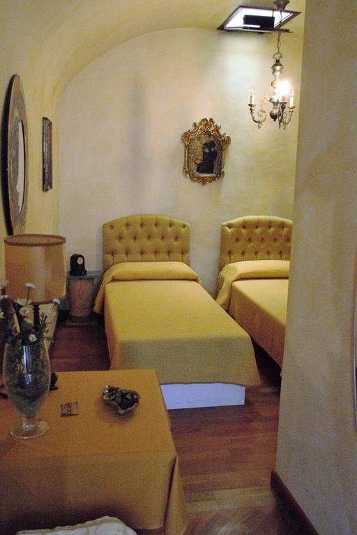 B&B Carolina Plebiscito R. Νάπολη Εξωτερικό φωτογραφία
